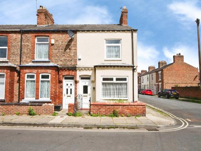 House for sale in High Field, York
