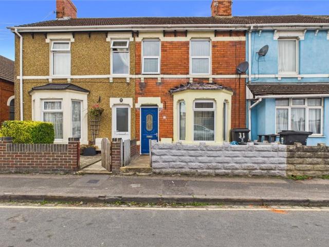 House for sale in Gorse Hill, Swindon