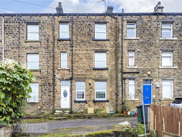 House for sale in Hill Top, Slaithwaite
