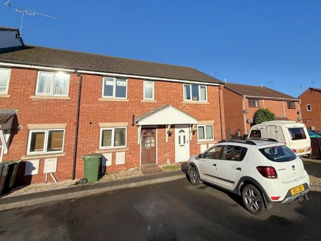 House for sale in Foxholes, Rushock