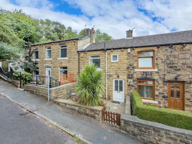 House for sale in Birstall Smithies, West Yorkshire