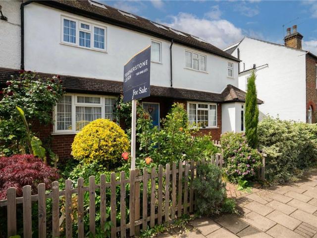 House for sale in Strawberry Hill, Greater London