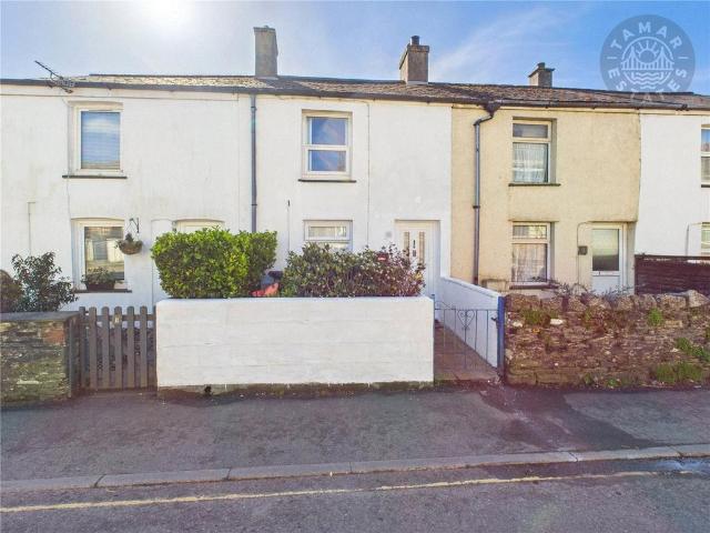 House for sale in Lamellion, Cornwall