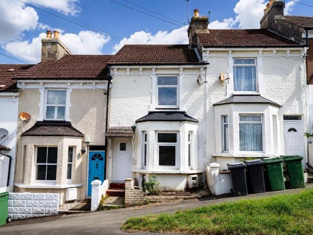 House for sale in Clive Vale, Guestling Green