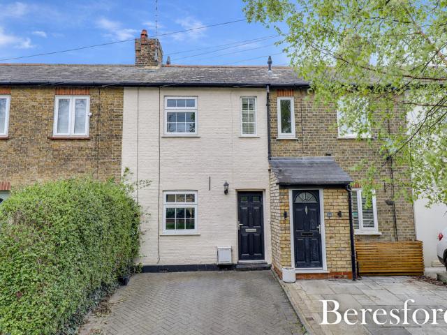 House for sale in Navestock Side, Essex