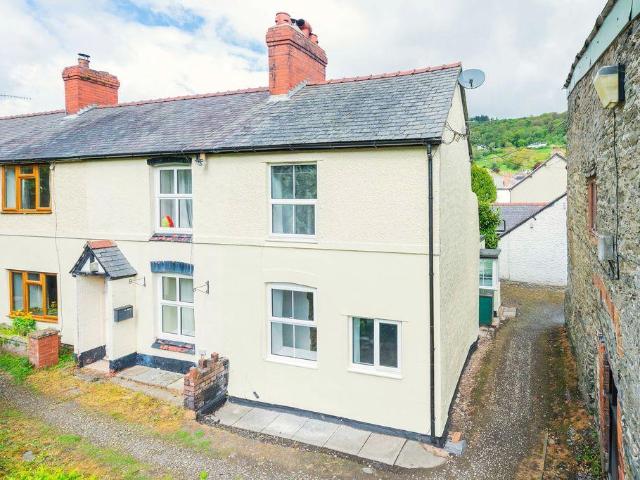 House for sale in Glyn Ceiriog, Wales