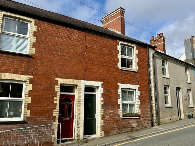 House for sale in Waun Fawr, Wales