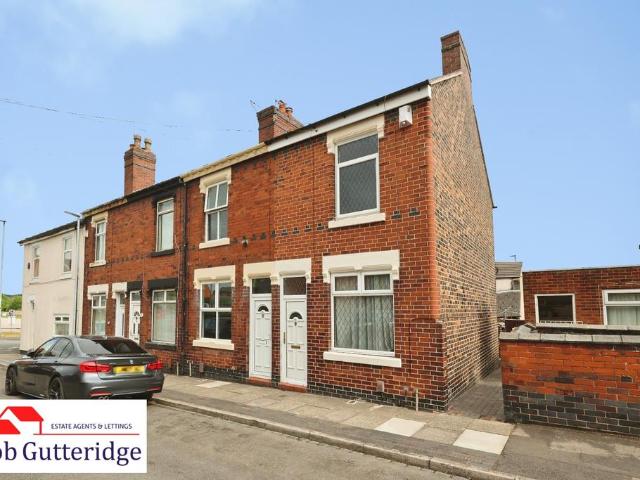 House for sale in Joiner's Square, Hanley