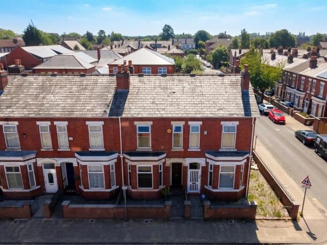 House for sale in Gorse Hill, Trafford Park