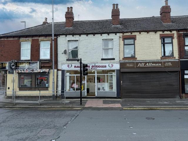 House for sale in Purston Jaglin, West Yorkshire