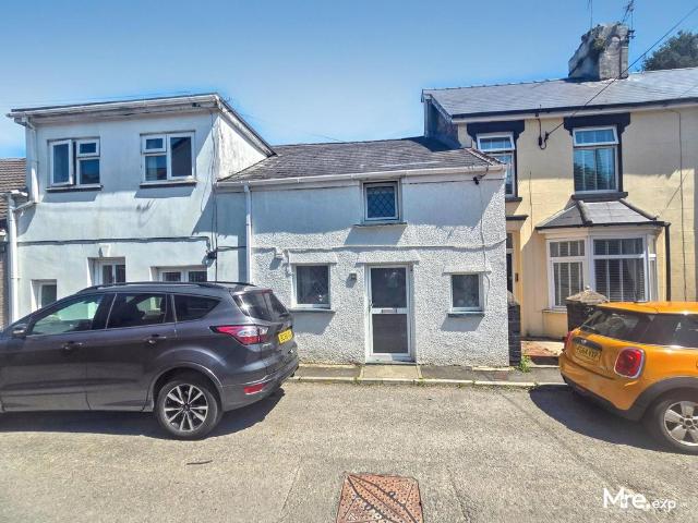 House for sale in Newcastle Higher, Aberkenfig