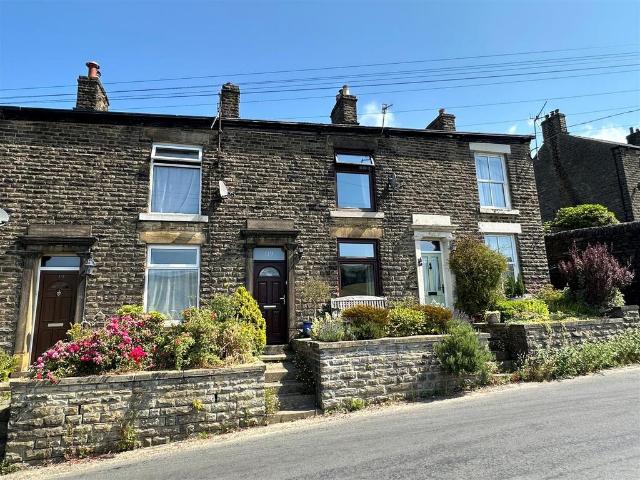 House for sale in Charlesworth, East Midlands