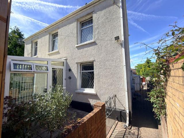 House for sale in Watergate, Devon
