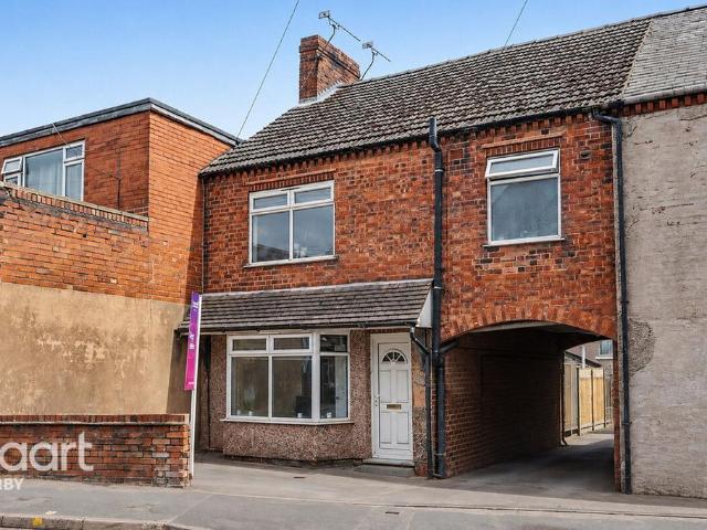 House for sale in Kedleston, East Midlands