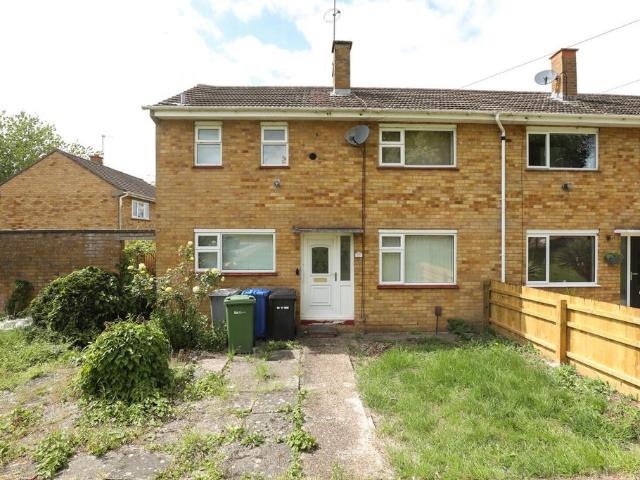 House for sale in Barton Seagrave, North Northamptonshire