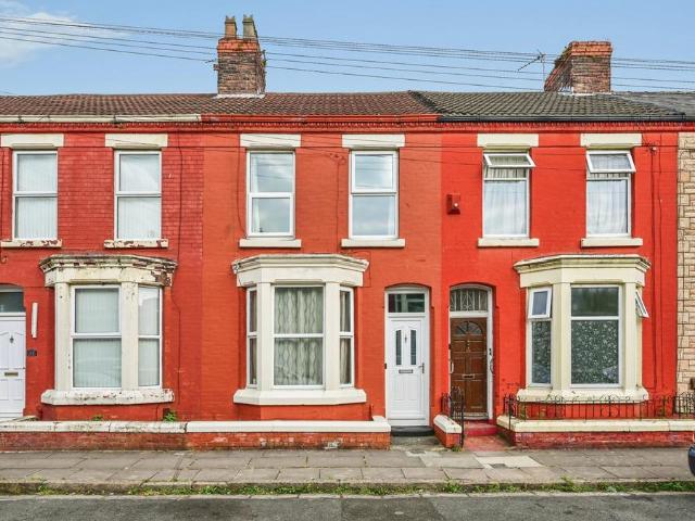 House for sale in Calderstones