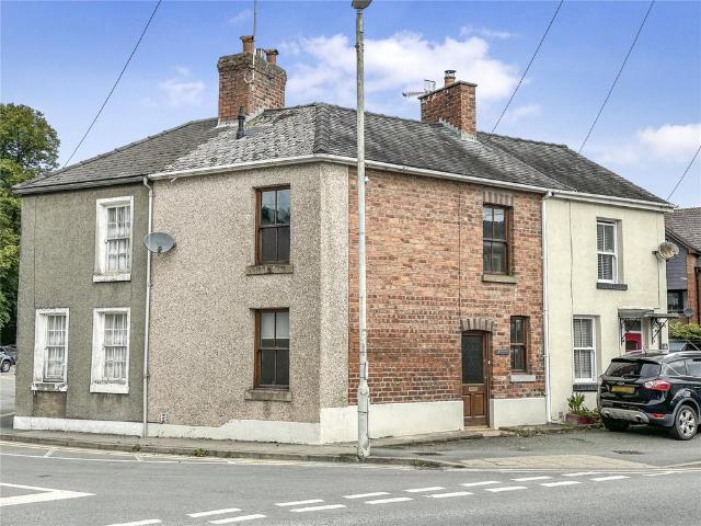 House for sale in Llanidloes, Wales