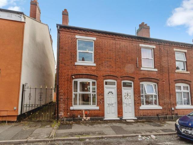 House for sale in Bloxwich, West Midlands