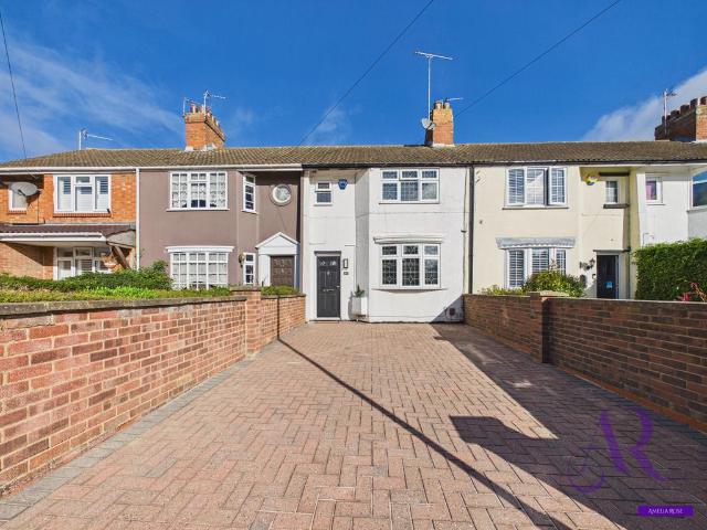 House for sale in Far Bletchley, Milton Keynes