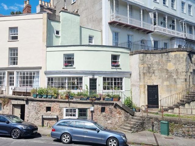 House for sale in Hotwells, Feckenham