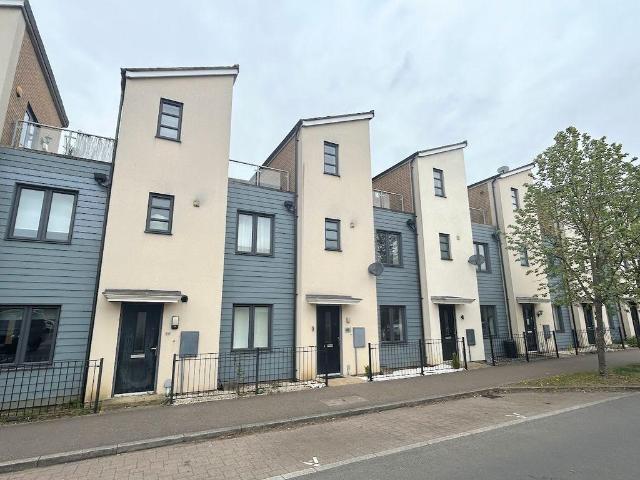 House for sale in Oakridge Park, Old Wolverton
