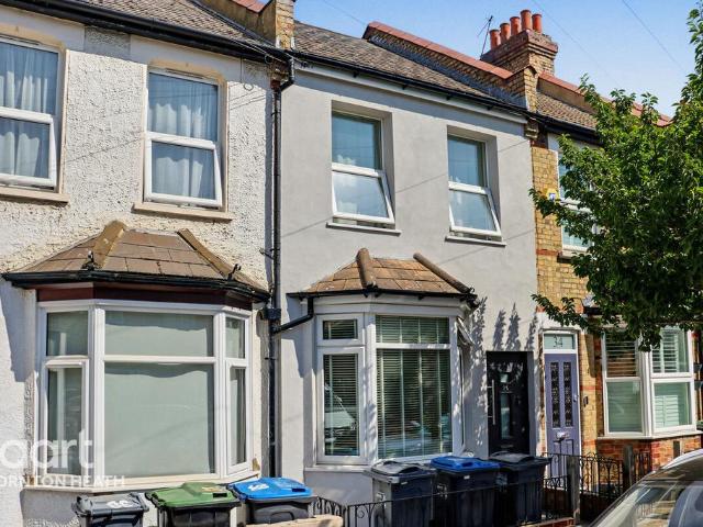 House for sale in London Borough of Croydon, Greater London