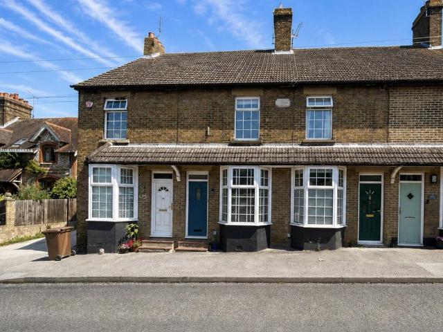 House for sale in Oad Street, Kent