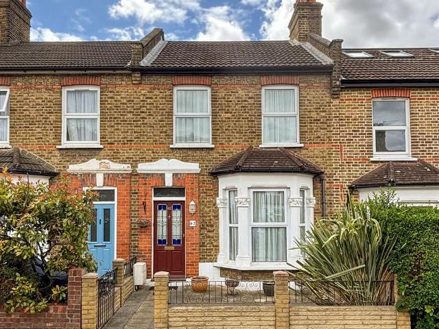 House for sale in London Borough of Lewisham, Greater London