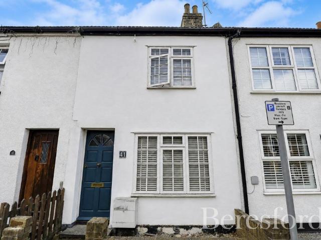 House for sale in Navestock Side, Essex