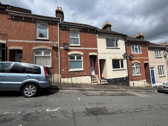 House for sale in Luton, Chatham
