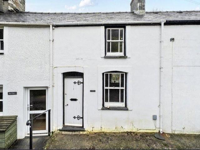 House for sale in Machynlleth, Wales