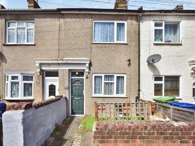 House for sale in Oad Street, Kent