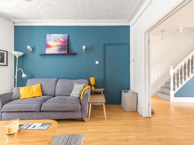 House for sale in Feckenham, City Of Bristol
