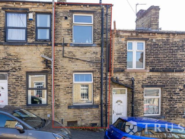 House for sale in Cleckheaton, West Yorkshire