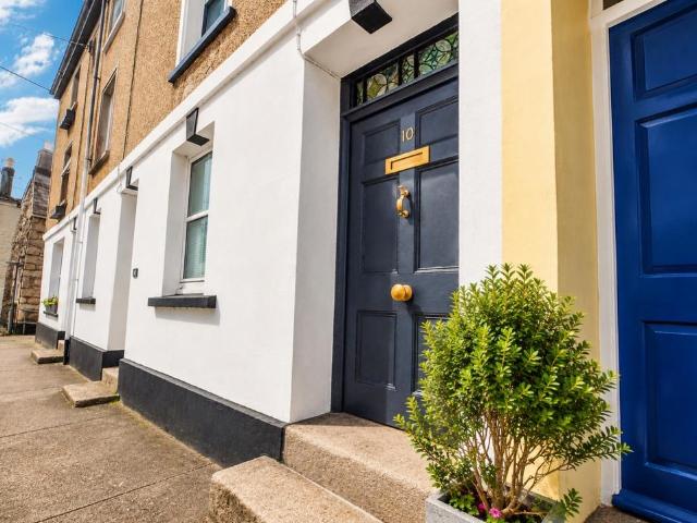 House for sale in Lostwithiel, Cornwall
