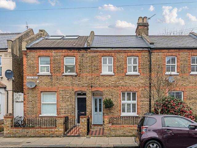 House for sale in London Borough of Ealing, Hanwell
