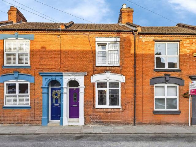 House for sale in Kingsley Park, Northampton