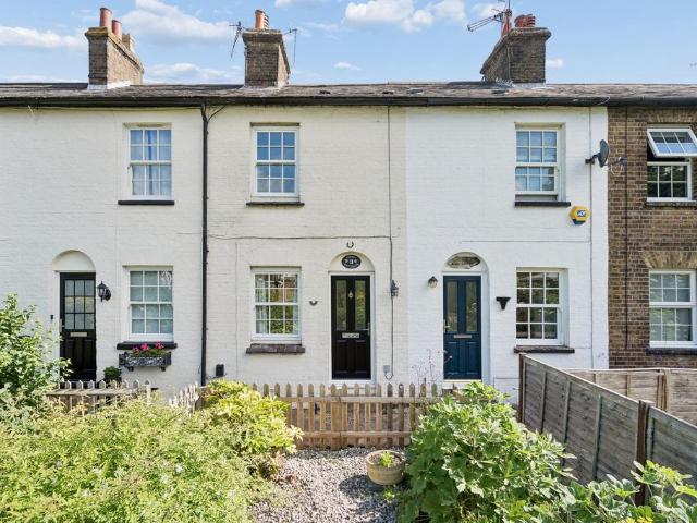 House for sale in Connaught Park, Bushey