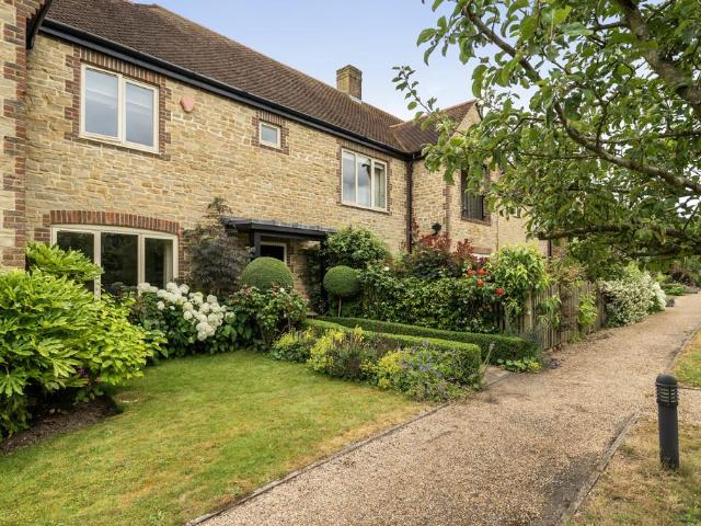 House for sale in Storrington and Sullington, Horsham