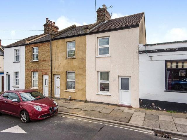 House for sale in Whitton, Greater London