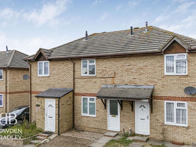 House for sale in Hainault, Greater London