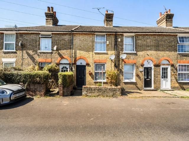 House for sale in Oad Street, Kent