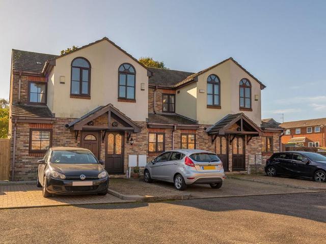 House for sale in Brook Street, Bourne Vale