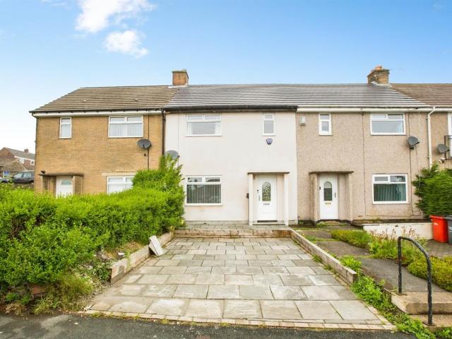 House for sale in Illingworth, West Yorkshire