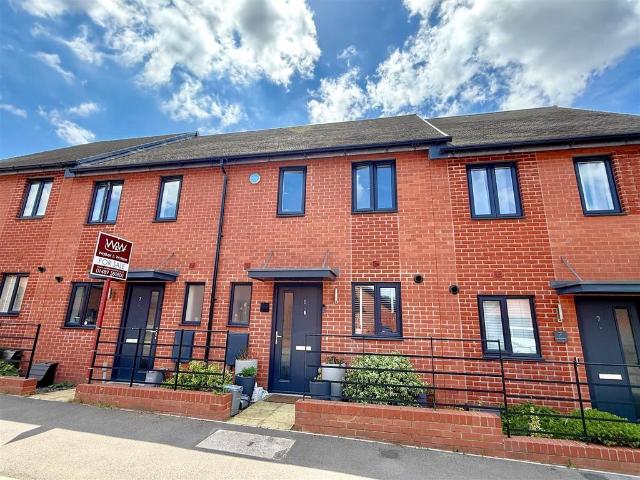 House for sale in Curbridge, Hampshire