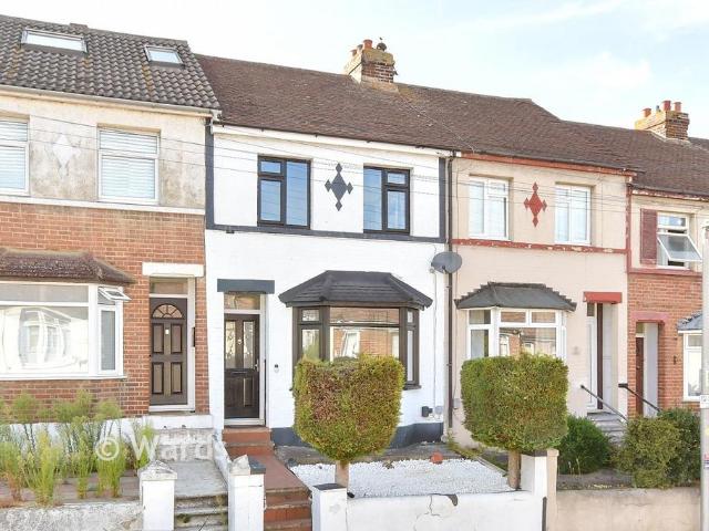 House for sale in Chatham