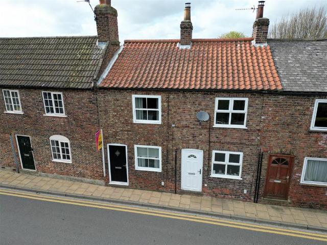 House for sale in Cawood, North Yorkshire