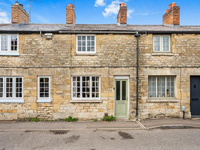 House for sale in Black Bourton, Oxfordshire