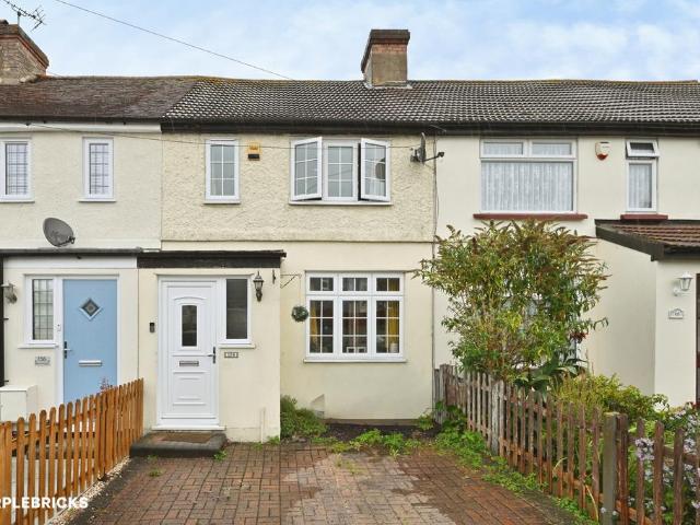 House for sale in Upminster Bridge, Greater London