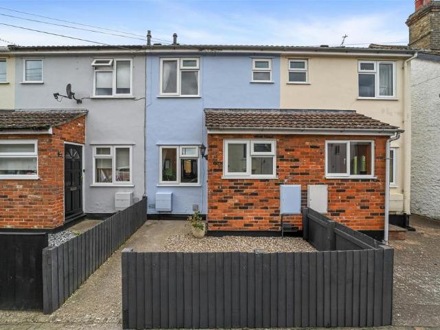 House for sale in Mistley, Dale Hill